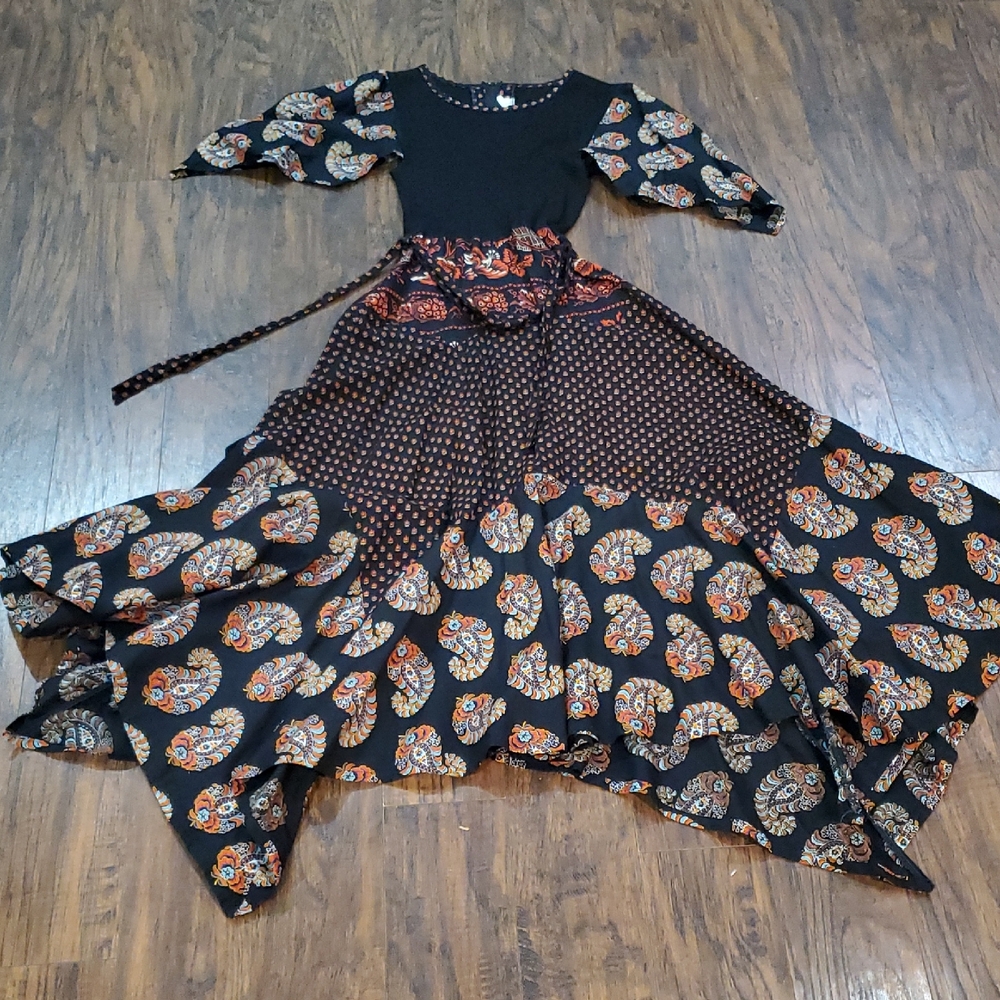 Chic Black and Orange Paisley Long Sleeve Dress